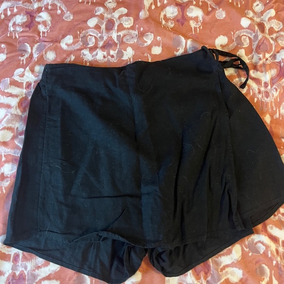 Black Linen Skort - Picture 1 of 2
